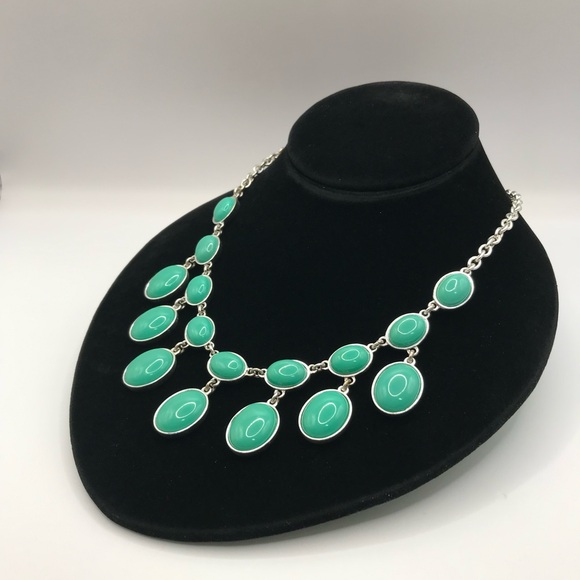 Liz Claiborne Teal Statement Necklace - Picture 3 of 9